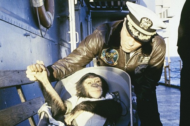 Sejarah Singkat Simpanse di Luar Angkasa3